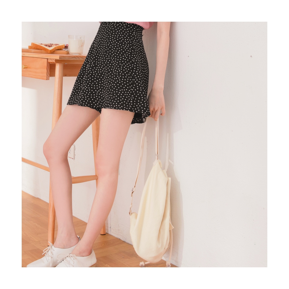 【OB 嚴選】法式浪漫小碎花燈芯絨後開衩中長裙 《CA2209》 歷史價格詳細信息