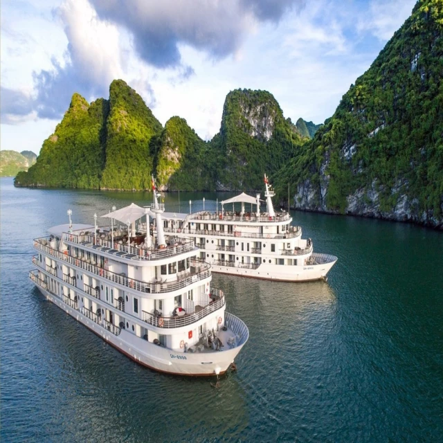 【喜鴻假期】【中越秘境８日】世界自然遺產~下龍灣、陸龍灣、英雄島、輕舟秘境、德天瀑布、峒那嶼灣 歷史價格詳細信息