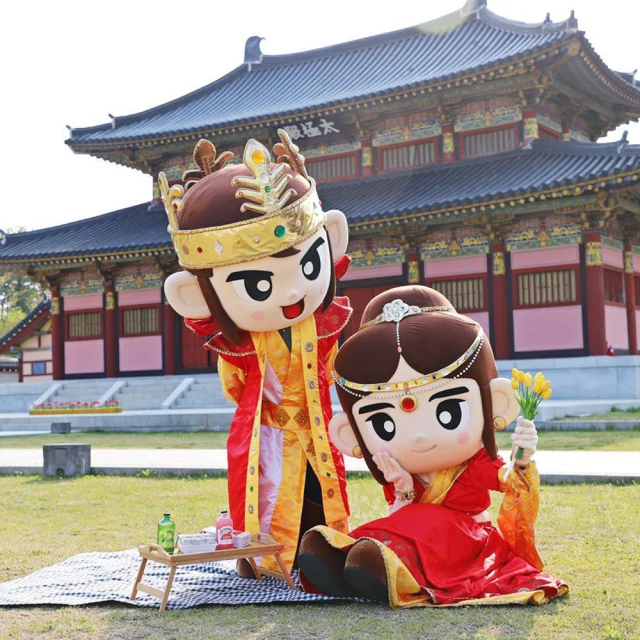 【12-2月邱釜茂朱瘋滑雪五日只走彩妝】E-WORLD樂園、雪川峰纜車、露天溫泉湯、伽耶塗鴉秀(贈網卡、轉接頭) 歷史價格詳細信息