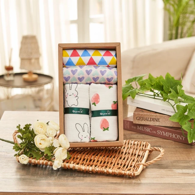 【Qbibiya】富貴小禮盒多款-吸管杯+手搖鈴+十層紗萬用巾(滿月彌月新生兒生日禮) 歷史價格詳細信息