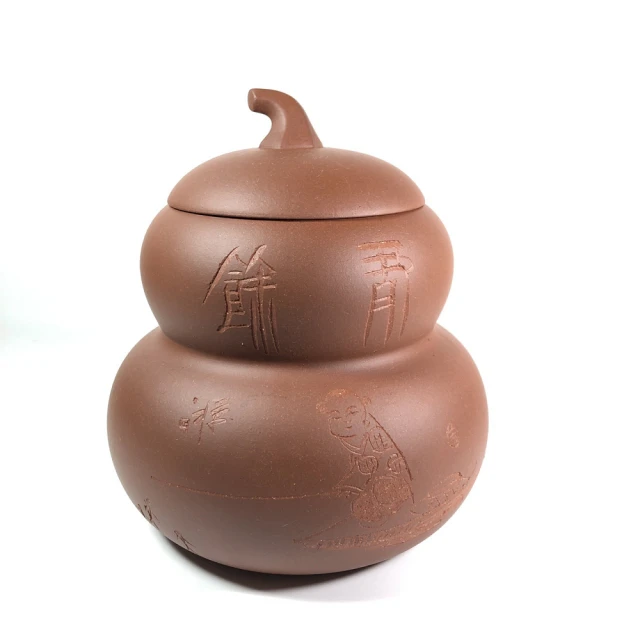 早期紫砂茶倉: 泥料:老紫泥(底槽青)，花蝶泥繪款式，圓甕茶葉儲存罐，水實測容量約4500CC 歷史價格詳細信息