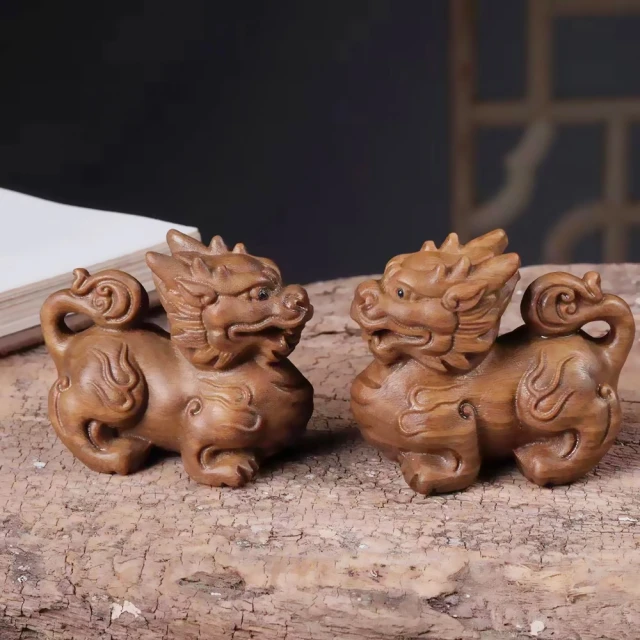 檀木禮物寶寶刻字便攜周歲抓周兔子綠梳頭兒童隨身梳梳子壹歲頭發 歷史價格詳細信息