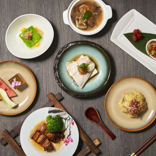 【板橋凱撒大飯店】家宴中餐廳★平假日900元餐飲抵用券(假日不加價) 歷史價格詳細信息