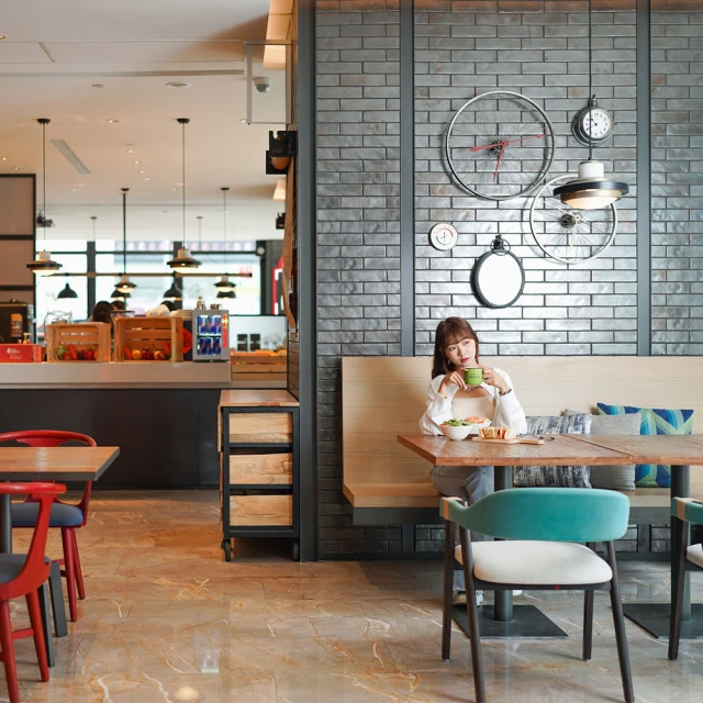 高雄《中央公園》世界最美地鐵幻燈片式~明信片 歷史價格詳細信息