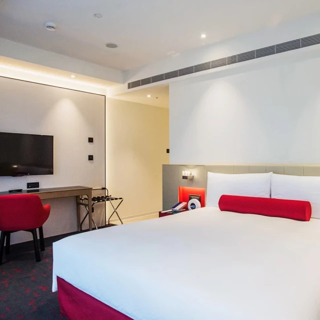 晚唐五代雙龍鏡，聞德評級82分，比較少見的題材，品相如圖，黑55 歷史價格詳細信息