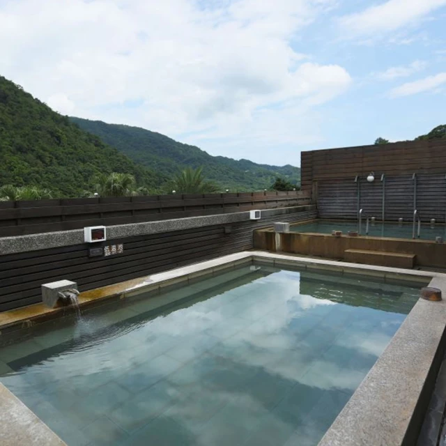 ★戶外穿牆王★CPE2688n 高功率1500mW /14dbi雙天線 /2.4G企業級室外長距離無線橋接器分享器 歷史價格詳細信息