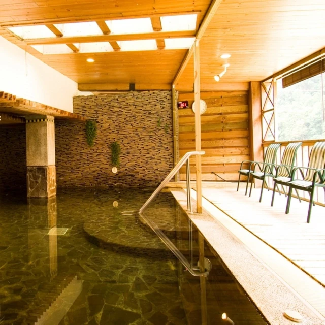 大肚山之戀  作者穹風 商周出版 歷史價格詳細信息