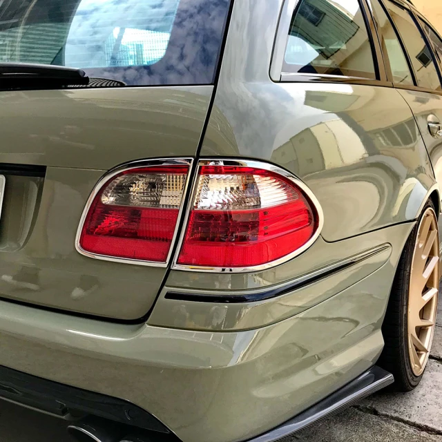 【IDFR】Benz 賓士 E W211 2002~2009 鍍鉻銀 車燈框 後燈框 尾燈框 飾貼(W211 車身改裝) 歷史價格詳細信息