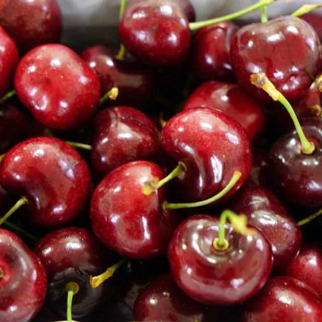 【光合果物】產地直送 大湖香水草莓 2號中果(1.5公斤/大滿足箱) 歷史價格詳細信息