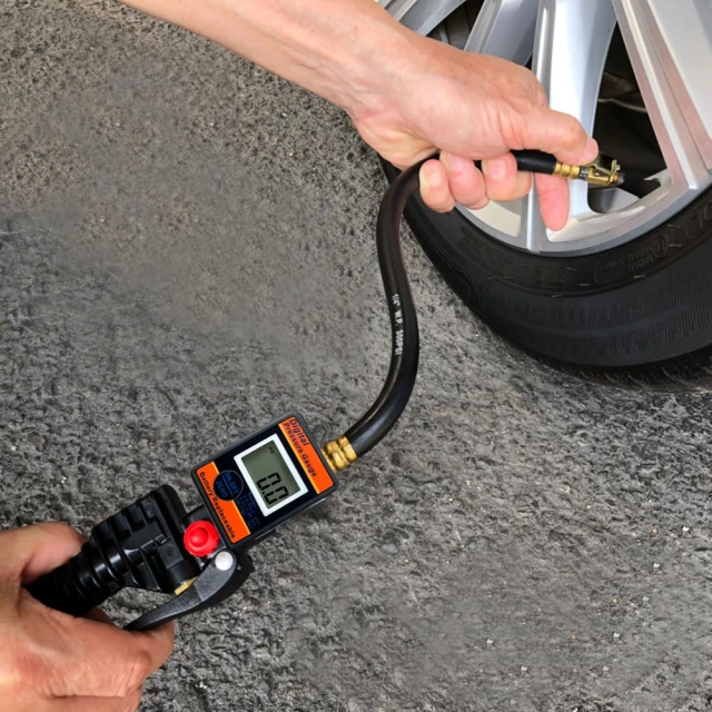 【撥撥的架子】台灣製造高流量長管風槍 空氣吹塵槍 氣動高壓除塵吹灰器 安全噴嘴 附快速接頭(氣動風槍) 歷史價格詳細信息