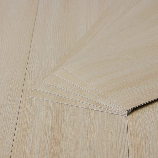 【樂嫚妮】DIY自黏式仿木紋 木地板 木紋地板貼 PVC塑膠地板 防滑耐磨 自由裁切 1片入(色票 樣品參考) 歷史價格詳細信息