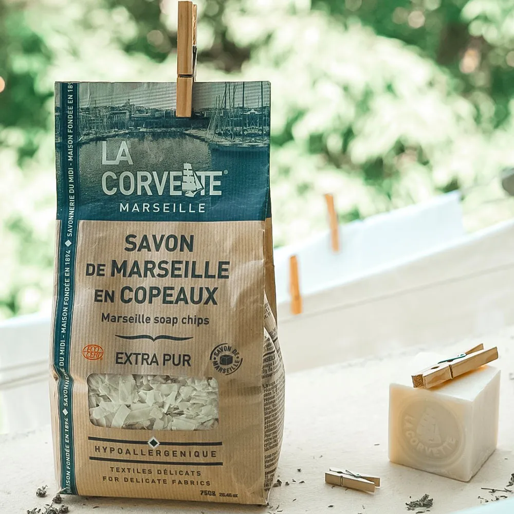 Corvette Hat / Cap - Black w/ Chrome Liquid Metal 1960s Crossed Flags Emblem 歷史價格詳細信息