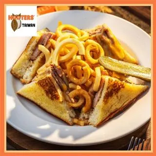 Hooters NGA Pro Golf Tour 2004 Hat Orange Strapback Dad Hat Golf Hat Vintage 歷史價格詳細信息