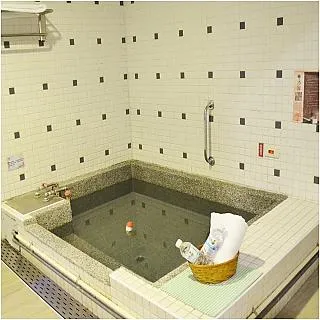 【烏來】烏來湯館-戀之湯屋雙人券(贈飲品) 歷史價格詳細信息