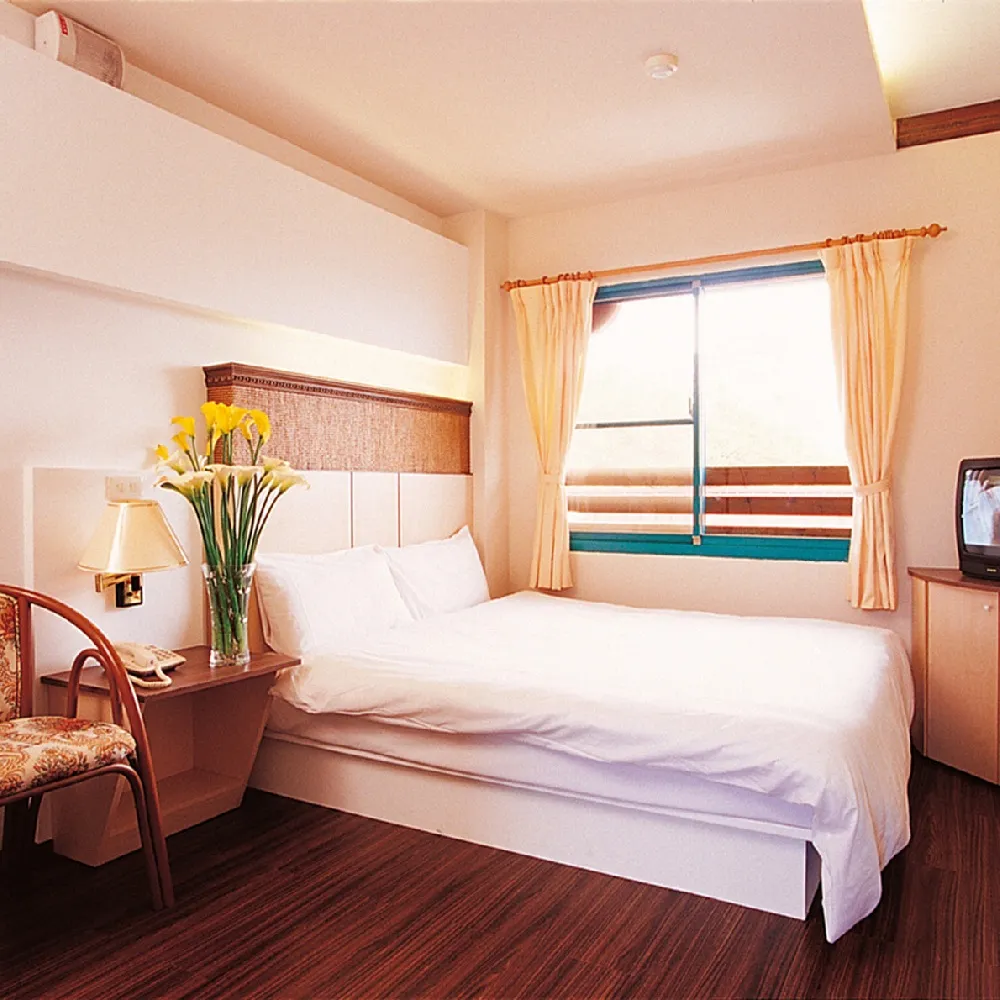 【清境-御花園景觀山莊】蜜月雙人一泊二食住宿套券 歷史價格詳細信息