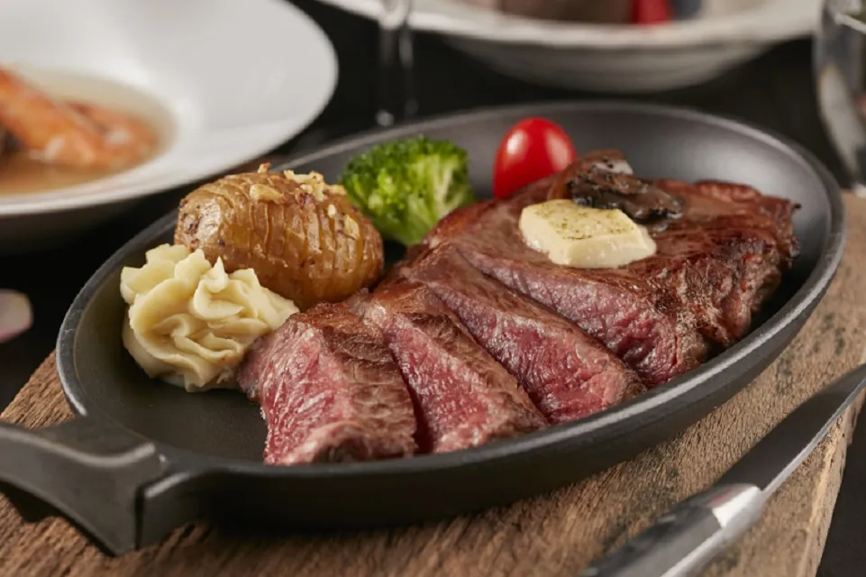 王品牛排,夏慕尼,Hot 7就饗,陶板屋,西堤,藝奇,青花驕,嚮辣,和牛涮｜王品集團 假日可用，優惠券/即享券/電子票券 歷史價格詳細信息