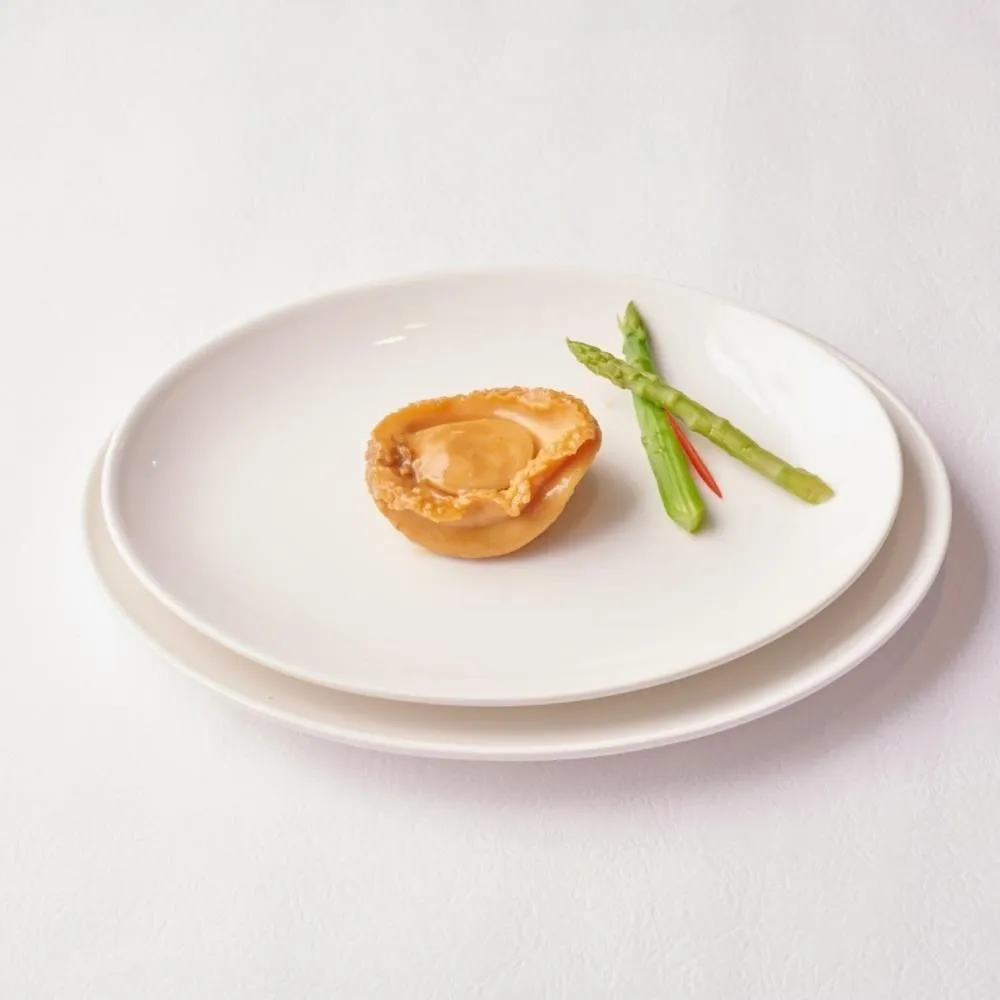 【順昌】《世界名牌車 BMW 寶馬所製 時尚小三針 橡木桶型 石英錶》Y287 歷史價格詳細信息