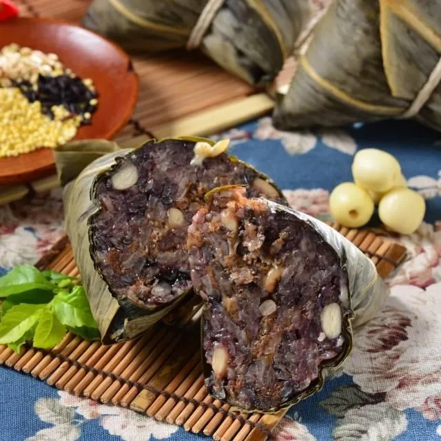 200-雜件，像是三通，不敢確定，材質像牛角的，也不敢確定，4168 歷史價格詳細信息