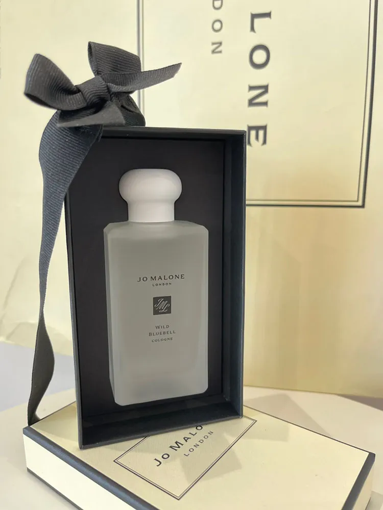 限量版 聖誕雪花球 ❄️《Hololive》 小鳥遊琪亞拉 寫真書 雨波 HaneAme cosplay Vol. 63 歷史價格詳細信息