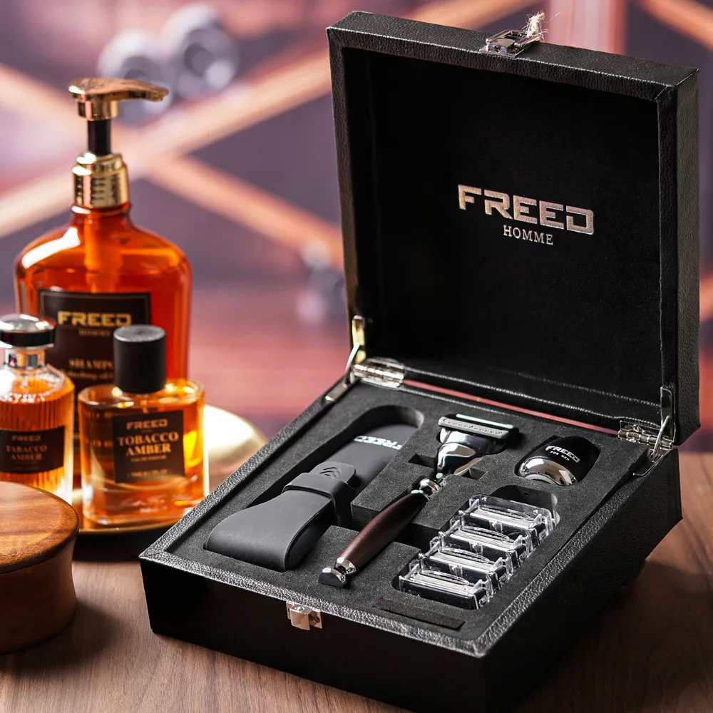 【FREED】 五刀式刮鬍刀尊爵禮盒四件組-仿琥珀 歷史價格詳細信息