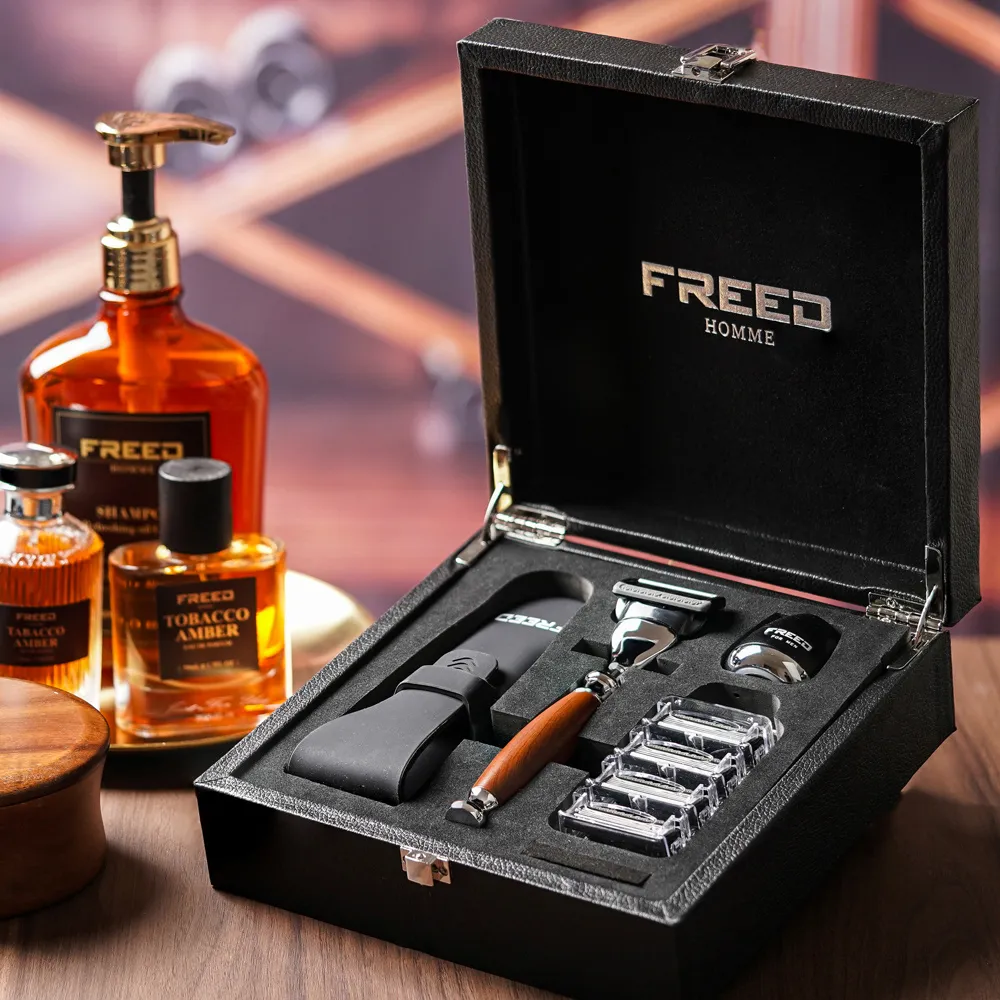 【FREED】 五刀式刮鬍刀尊爵禮盒四件組-仿琥珀 歷史價格詳細信息