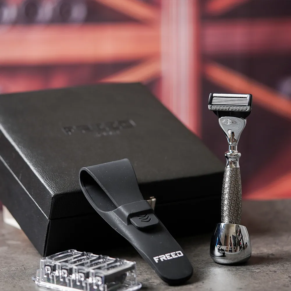【FREED】 五刀式刮鬍刀尊爵禮盒四件組-仿琥珀 歷史價格詳細信息