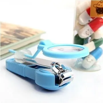 銀髮族飲食生活照護全書：專為65歲以上年長者設計的餐點，吃對食物、營養好均衡，學會照顧自己，並預防與改善身體不適，一起攜手快樂變老！（修訂版） 歷史價格詳細信息