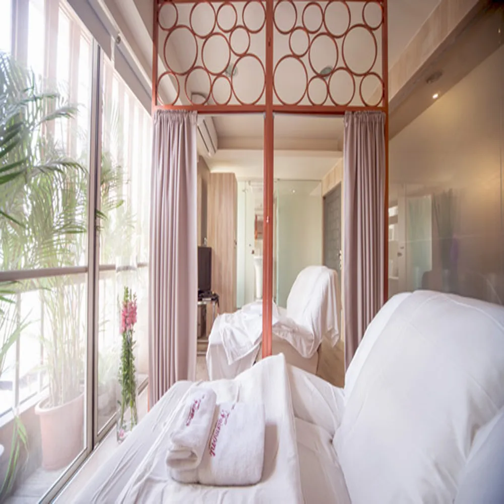 【斐孟spa】一次性防疫塑膠手套 20包優惠組(2000只) 歷史價格詳細信息