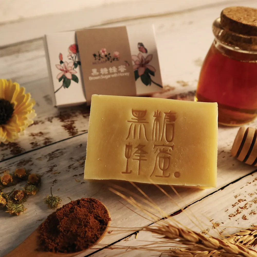 Mulan (First Stories)(硬頁推拉書)【禮筑外文書店】(硬頁書) 歷史價格詳細信息