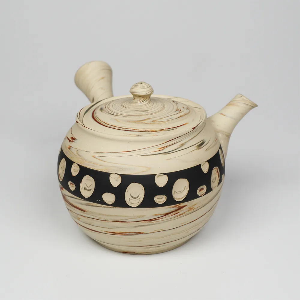 【福介商店】日本陶瓷 黑鐵金刷目酒器組 1壺2杯 歷史價格詳細信息