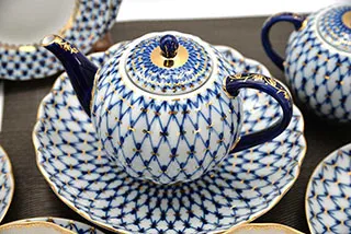 俄羅斯Imperial Porcelain-午茶系列-彩花22K金手工-14件下午茶具禮組禮組-原廠盒裝 歷史價格詳細信息