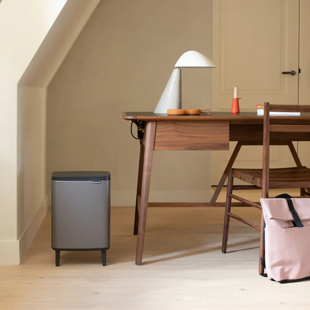 Bin BO 15cm Statue Figure Model Desktop Gift Decoration 歷史價格詳細信息