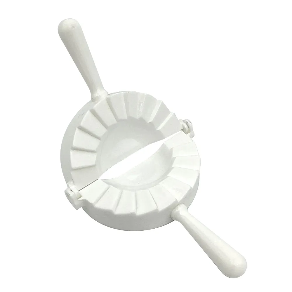 頂級水坑未流通，嘉慶通寶寶南局，直邊滿挫痕，旋邊狀態。厚重型5987 歷史價格詳細信息