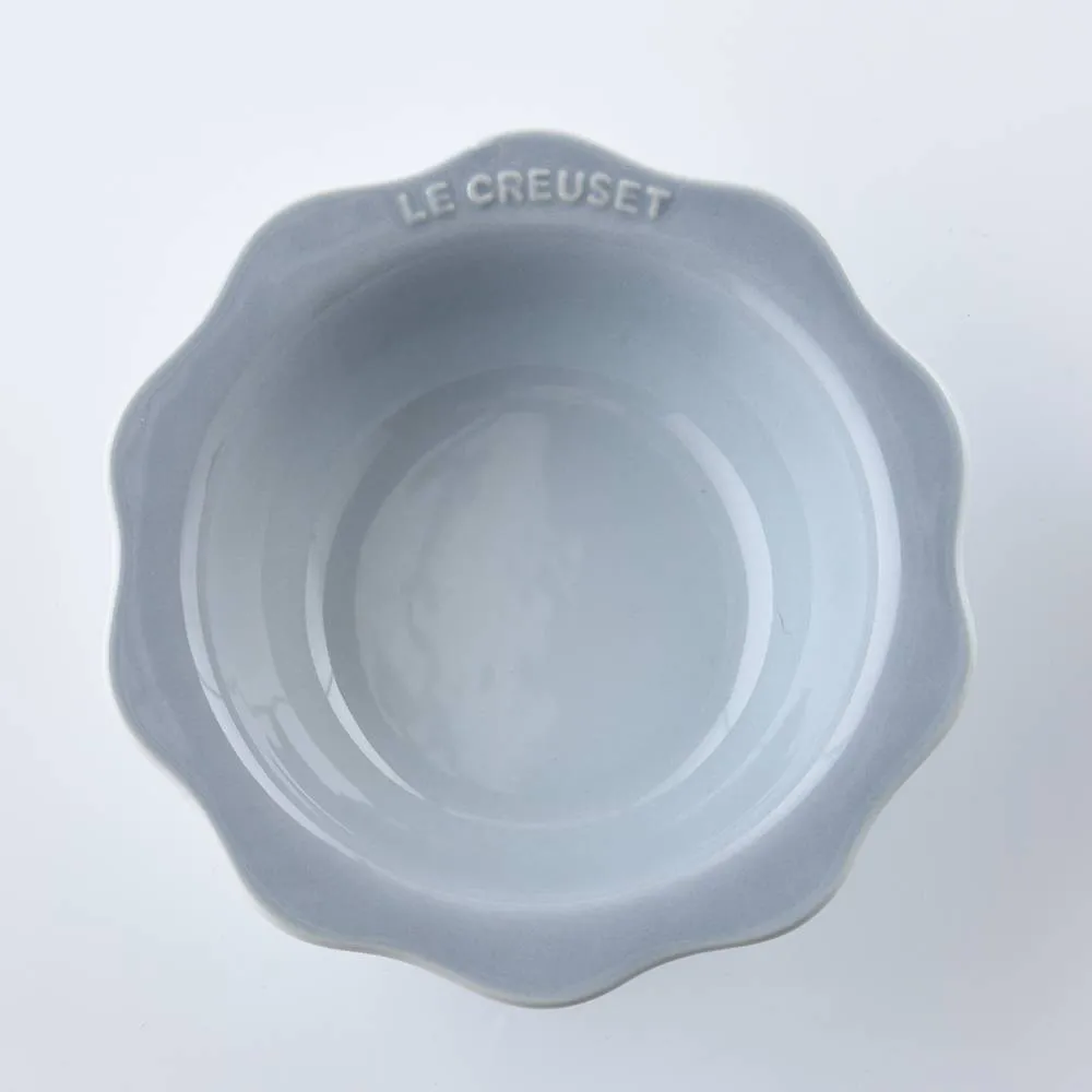 Le Creuset 蕾絲花語系列 花邊圓形淺盤 25cm 悠然綠 歷史價格詳細信息