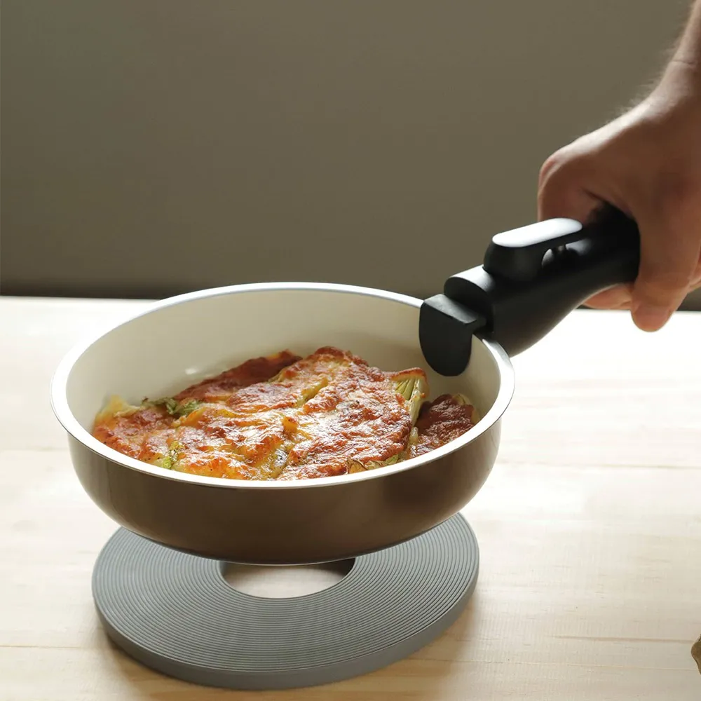 【JIA品家】賞味 琺瑯不鏽鋼餐盤20cm （摩卡咖啡/燕麥灰）｜日本設計師柴田文江 歷史價格詳細信息