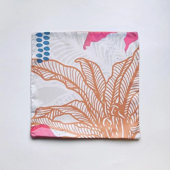 【FERN ONLY 只有蕨】蕨類柔軟抱枕套2.0-筆筒樹 歷史價格詳細信息