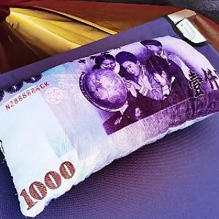 【May shop】台幣百元千元鈔票造型創意墊 歷史價格詳細信息