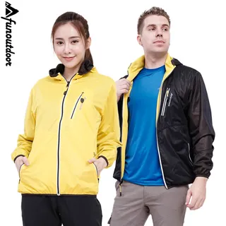 【 戶外趣 】情侶款超輕彈跳色拼接柔軟舒適雙穿連帽防曬外套 ( D1703 三色選) 歷史價格詳細信息