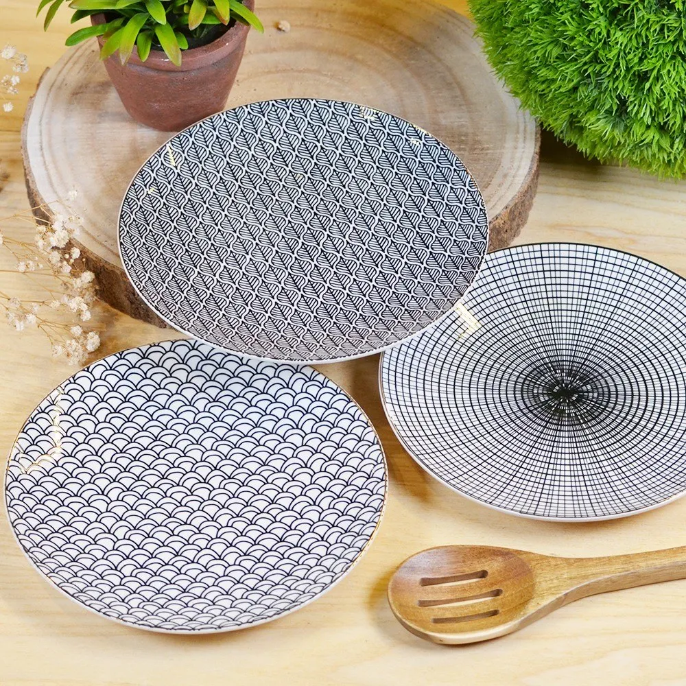 【YU Living】廚房家用鋁合金不沾深炒鍋 炒菜鍋(28CM/黑色) 歷史價格詳細信息