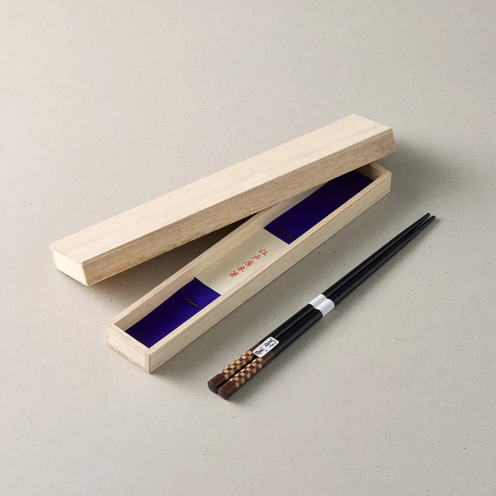 日本直寄 汽車模型 1/24 騎士2000 KITT 帶前置掃描儀 第一季 騎士限定 青島 1/24 ナイト2000 K 歷史價格詳細信息