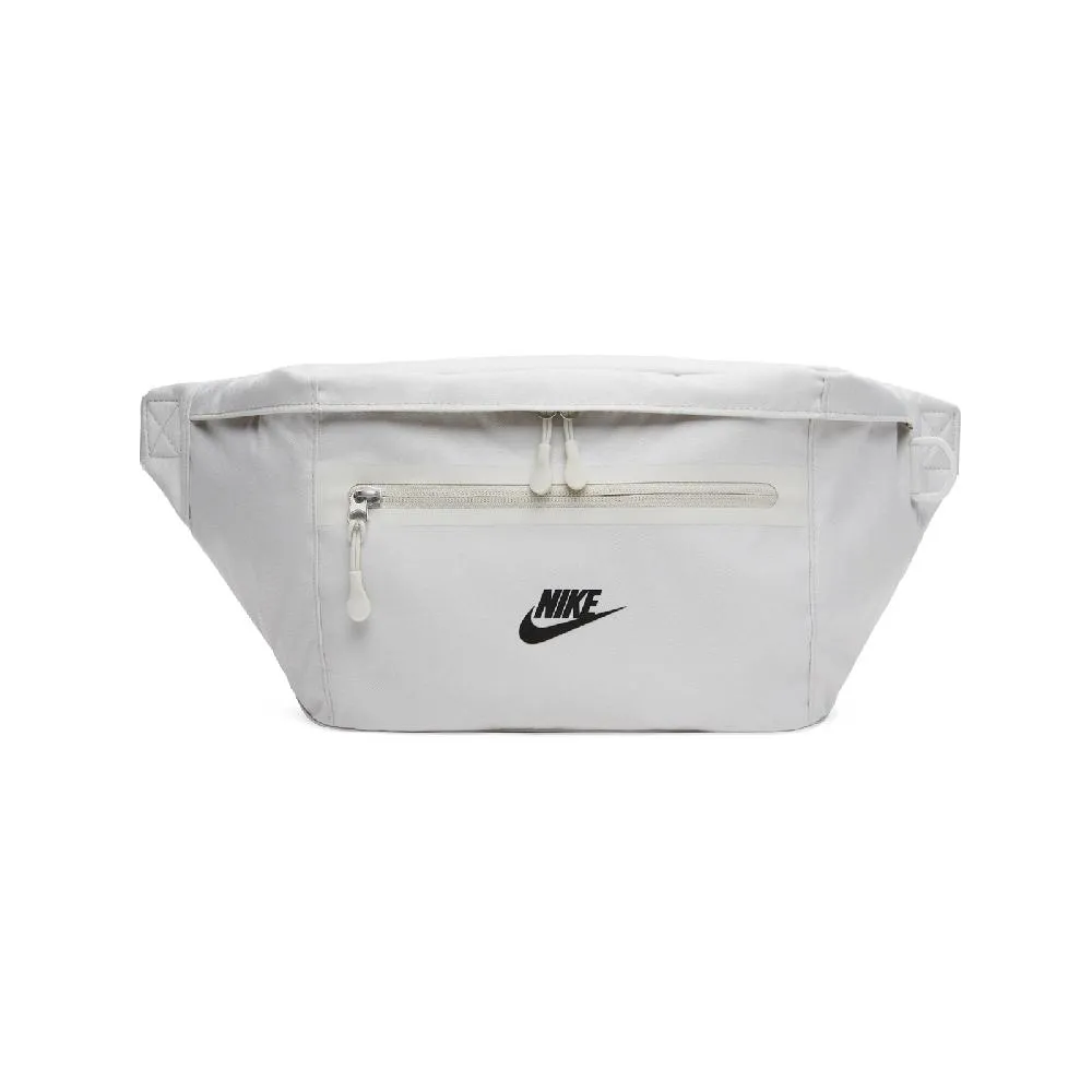 Nike 耐吉 腰包 Heritage Waistpack 男女款 小包 斜背包 外出 輕便 街頭穿搭 黑 白 DB0490-010 歷史價格詳細信息