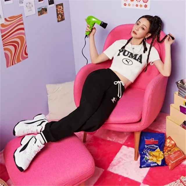 【PUMA】長褲 女 Liberty 花卉系列 T7 寬鬆 A字 喇叭褲  運動 休閒 印花 歐規(62267301) 歷史價格詳細信息