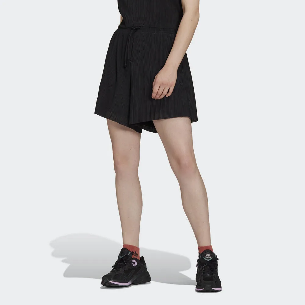 adidas_女性_短褲_黑_IC5302_ESS SHORTS 歷史價格詳細信息