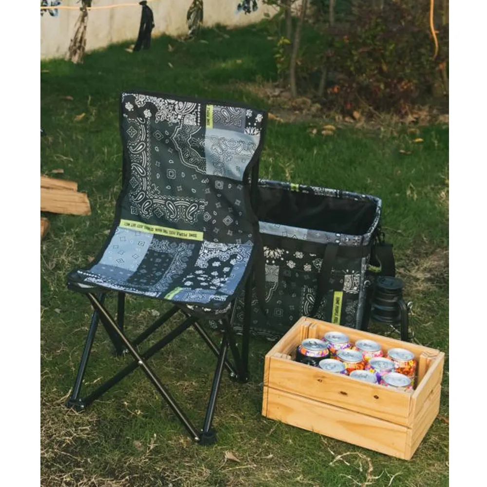 日本KIU 319-282 解構幾何 成人日常斗篷雨衣 歷史價格詳細信息