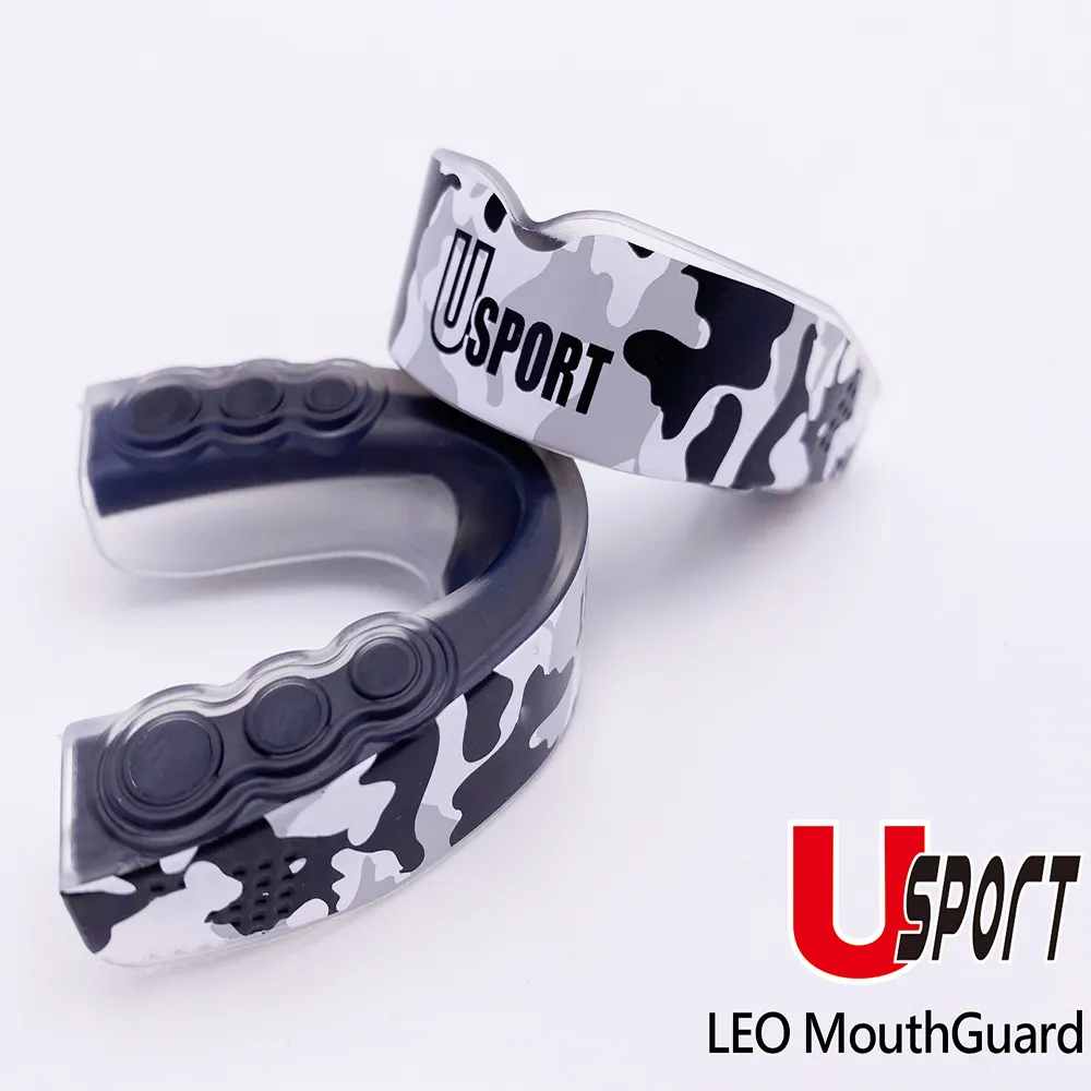 LEO 運動場 塑膠 抗憂鬱益智舒壓狗玩具 狗玩伴 嗶嗶叫響笛發聲玩具TY-0102 大足球（球徑9.5公分）每個70元 歷史價格詳細信息