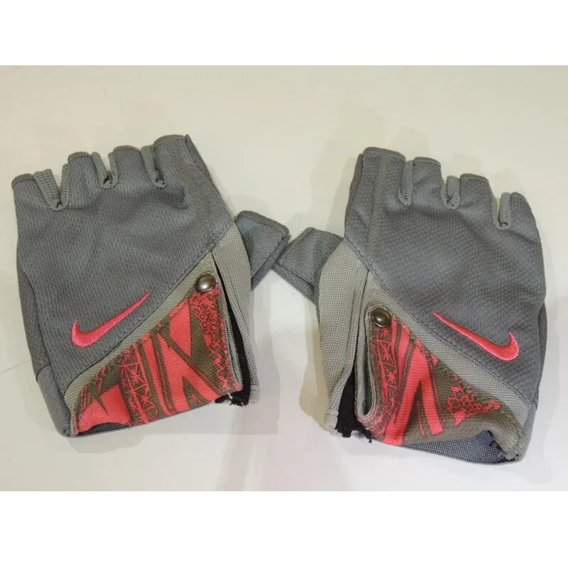 Nike女用斜背小包黑色 歷史價格詳細信息