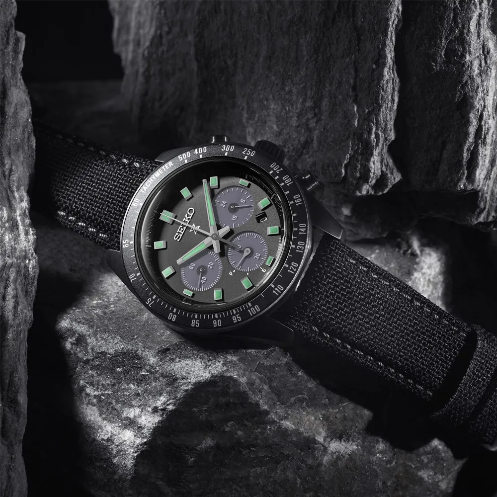 SEIKO 精工 PROSPEX 黑潮系列 夜視鏡綠 太陽能腕錶 (SSC923P1/V192-0AH0C) 歷史價格詳細信息