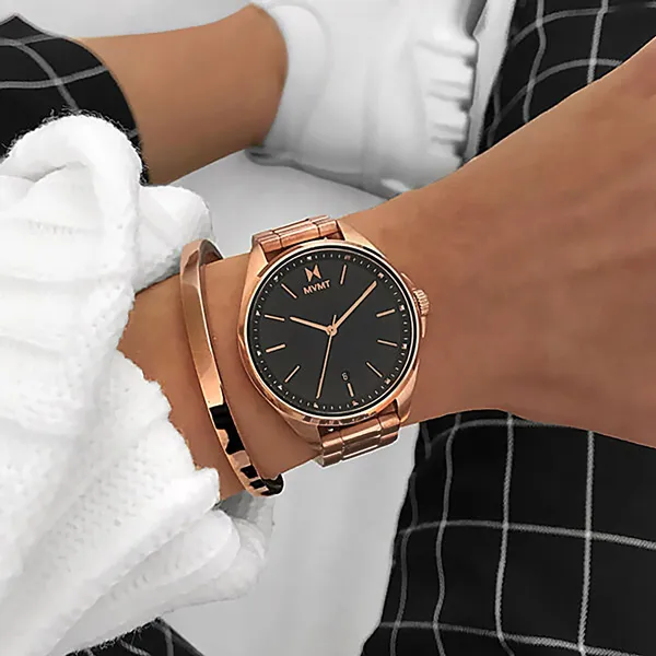 MVMT / 28000024-D / 簡約優雅 日期視窗 礦石強化玻璃 真皮手錶 白x銀框x米白 36mm 歷史價格詳細信息