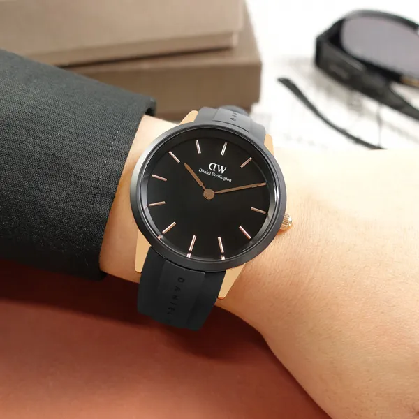 金橡防水女士淺口休閑小白鞋廚房護士工作膠鞋防滑一腳蹬平底套鞋 歷史價格詳細信息