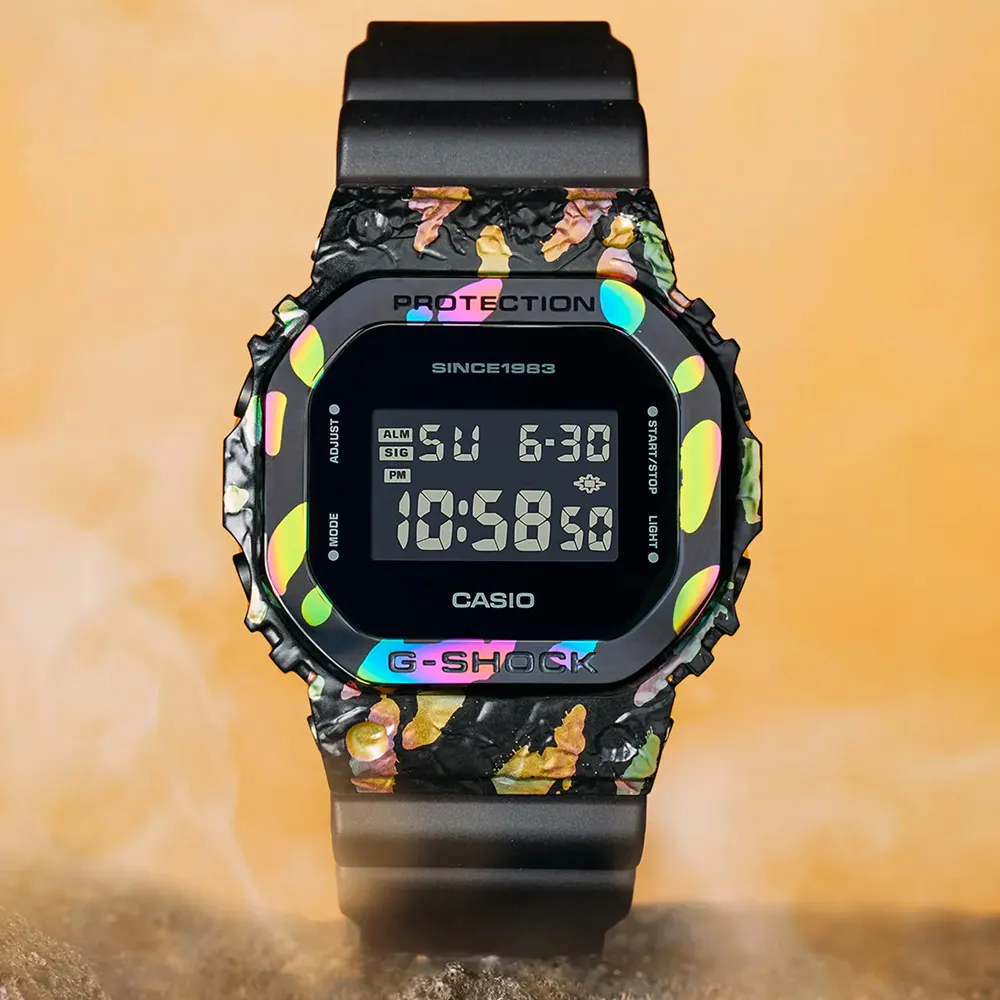 【CASIO】G-SHOCK 經典方形設計螢光透視休閒錶-藍綠 (DW-5600LS-2) 歷史價格詳細信息